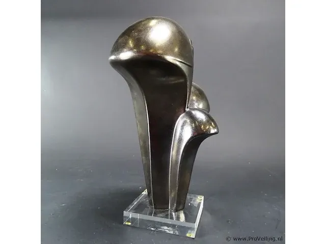 Chz gemerkte sculptuur - afbeelding 2 van  5