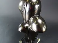 Chz gemerkte sculptuur - afbeelding 3 van  5