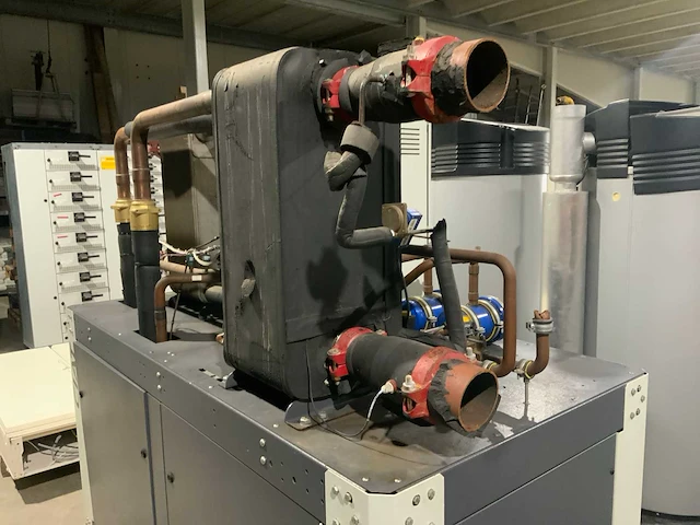 Ciat dynaciat power 700 a 2400 chiller en warmtepomp - afbeelding 8 van  12