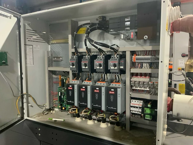 Ciat dynaciat power 700 a 2400 chiller en warmtepomp - afbeelding 12 van  12