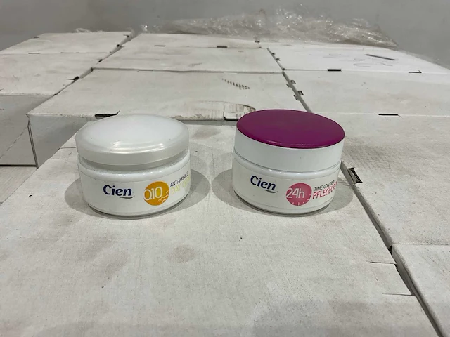 Cien - 24 uur crème en q10 anti rimpel crème - gezichtscrème (2616x) - afbeelding 4 van  6