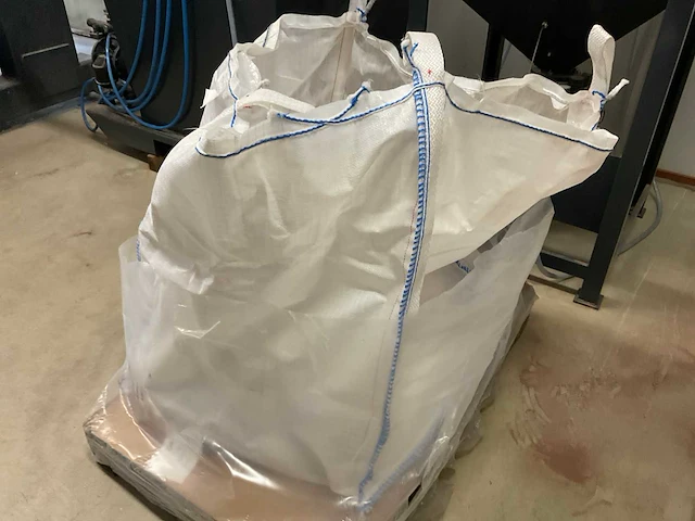 Cinnova fbw 3015-3-250 waterstraalsnijmachine - afbeelding 22 van  31