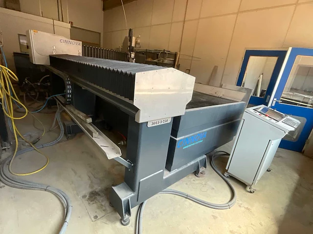 Cinnova fbw 3015-3-250 waterstraalsnijmachine - afbeelding 31 van  31