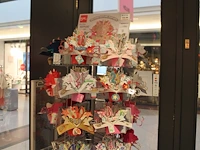 Circa 100 pop-outkaarten. let op! exclusief carrousel. - afbeelding 1 van  3