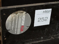 Circa 15 bekistingsmallen ten behoeve van het storten van betonstroken met breedte 19 cm en hoogte 75 mm me... - afbeelding 3 van  4