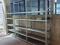 Circa 3,6 meter magazijnstelling 40cm diep metalsistem, s1