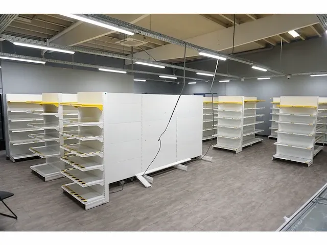 Circa 40 meter magazijnstelling - afbeelding 7 van  13
