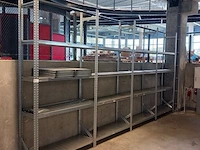 Circa 4,8 meter magazijnstelling 40cm diep metalsistem, s1
