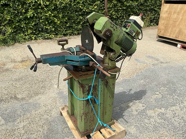 Cirkelzaagmachine metaal - afbeelding 1 van  9