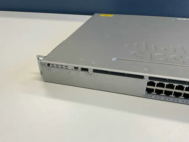 Cisco c3850-nm 19" switch - afbeelding 3 van  8