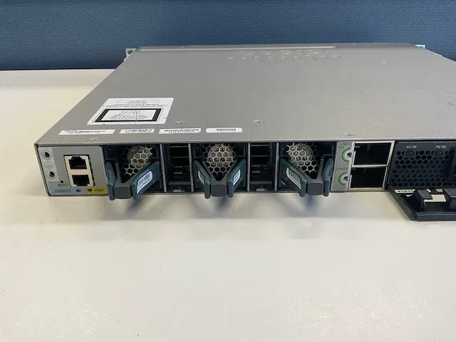 Cisco c3850-nm 19" switch - afbeelding 6 van  8