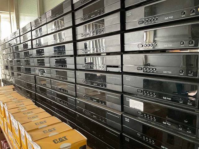 Cisco d9865 satellite receiver (10x) - afbeelding 5 van  5