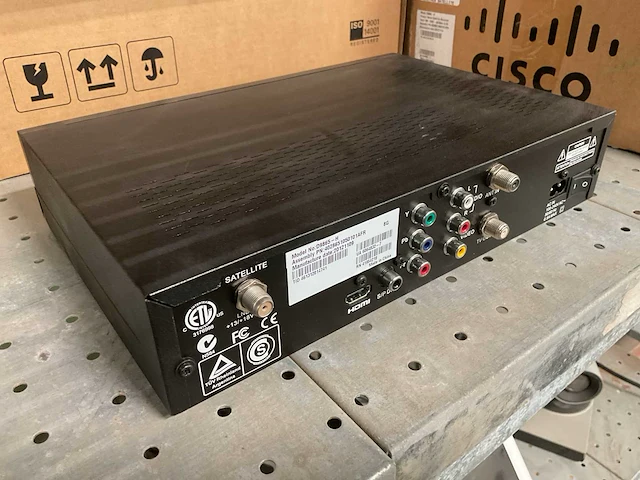 Cisco d9865 satellite receiver (2x) - afbeelding 3 van  5