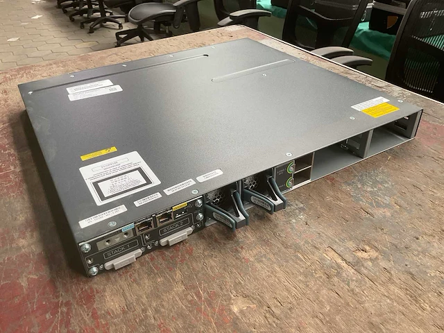 Cisco v1 3750x 48t-s switch - afbeelding 4 van  7