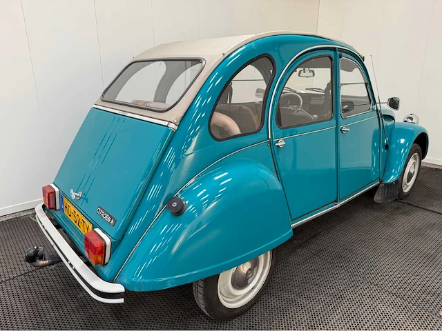 Citroen - 2 cv - eend - oldtimer - 1981 - afbeelding 2 van  37