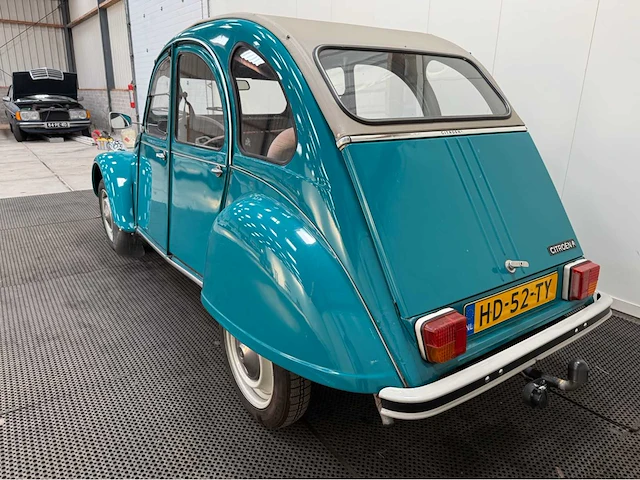 Citroen - 2 cv - eend - oldtimer - 1981 - afbeelding 3 van  37