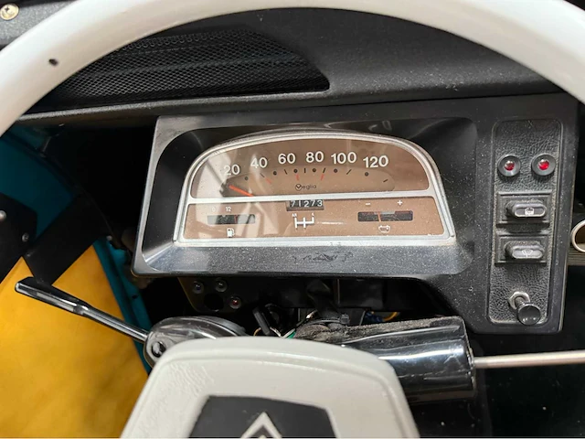Citroen - 2 cv - eend - oldtimer - 1981 - afbeelding 9 van  37