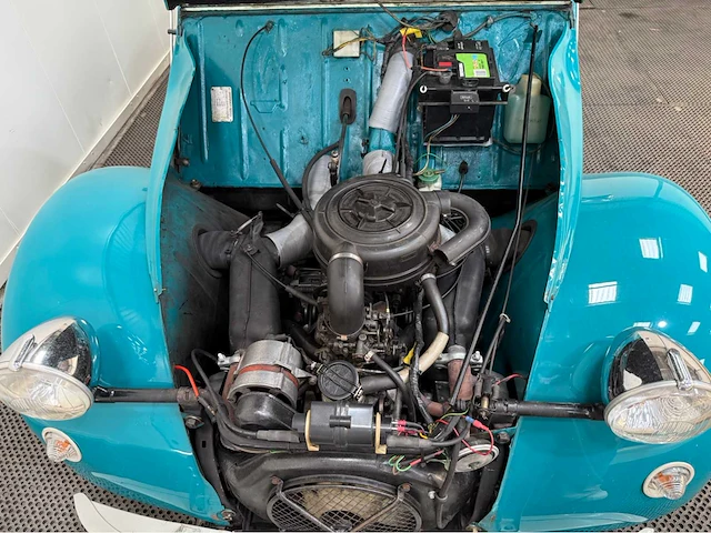 Citroen - 2 cv - eend - oldtimer - 1981 - afbeelding 21 van  37