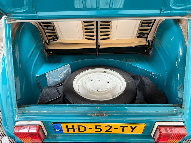 Citroen - 2 cv - eend - oldtimer - 1981 - afbeelding 27 van  37
