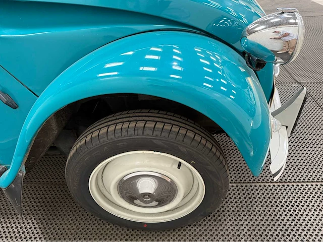 Citroen - 2 cv - eend - oldtimer - 1981 - afbeelding 29 van  37