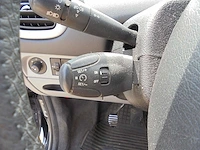 Citroen - 2004 - xsara picasso - 1.8i-16v différence2 - 86-ph-fj - afbeelding 4 van  12
