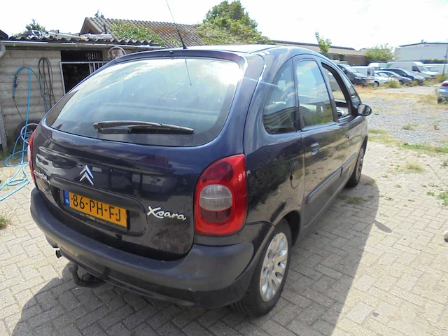 Citroen - 2004 - xsara picasso - 1.8i-16v différence2 - 86-ph-fj - afbeelding 6 van  12