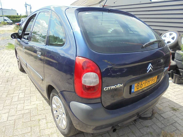 Citroen - 2004 - xsara picasso - 1.8i-16v différence2 - 86-ph-fj - afbeelding 7 van  12
