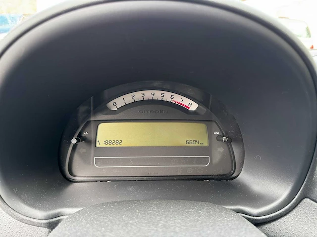 Citroen - 2006 - c3 - 1.4i-16v s&s sensod automaat 70-sg-rr - afbeelding 2 van  11