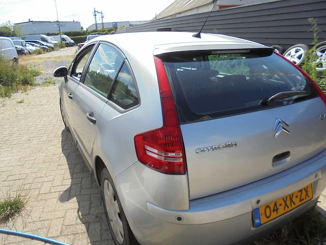 Citroen - 2007 - c4 - 1.6-16v image - 04-xk-zx - afbeelding 7 van  12