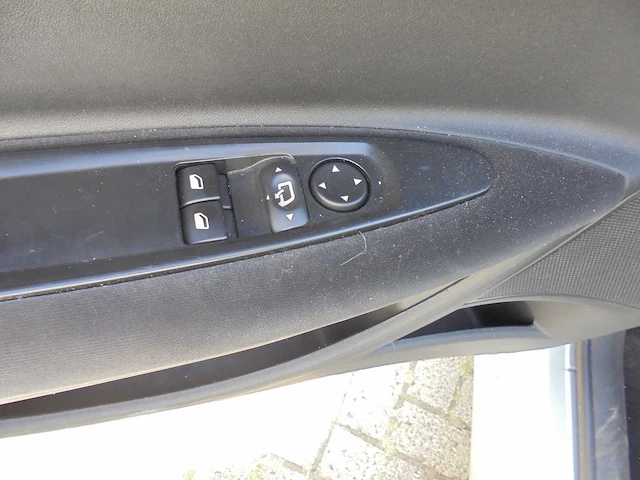 Citroen - 2007 - c4 - 1.6-16v image - 04-xk-zx - afbeelding 11 van  12