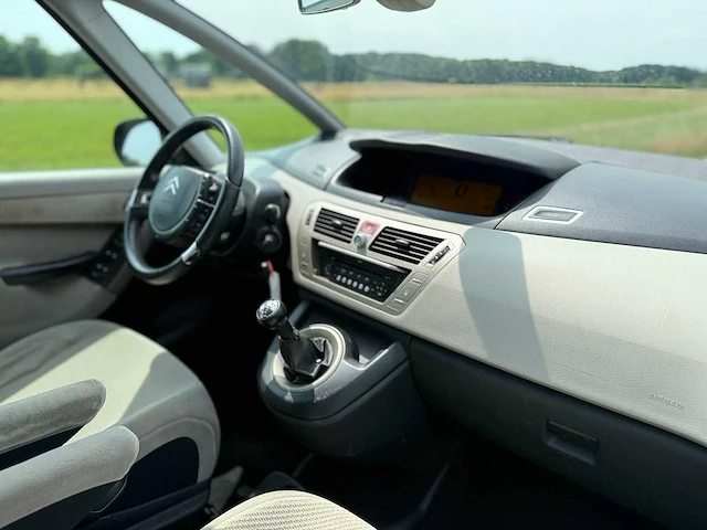 Citroen - 2008 - c4 picasso - 1.8-16v ambiance 5p. - 84-grf-7 - afbeelding 9 van  10