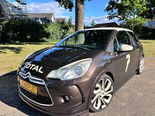 Citroen - 2011 - ds3 - 1.6 so chic in black - z-807-jt - afbeelding 1 van  23
