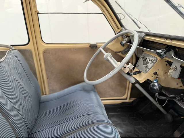 Citroen - 2cv - az- eend - oldtimer - 1956 - afbeelding 13 van  30