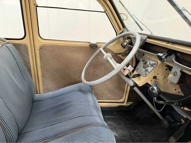 Citroen - 2cv - az- eend - oldtimer - 1956 - afbeelding 15 van  30