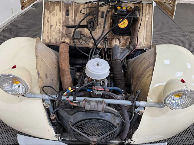 Citroen - 2cv - az- eend - oldtimer - 1956 - afbeelding 17 van  30