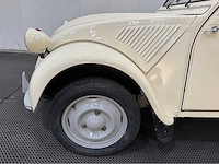 Citroen - 2cv - az- eend - oldtimer - 1956 - afbeelding 19 van  30