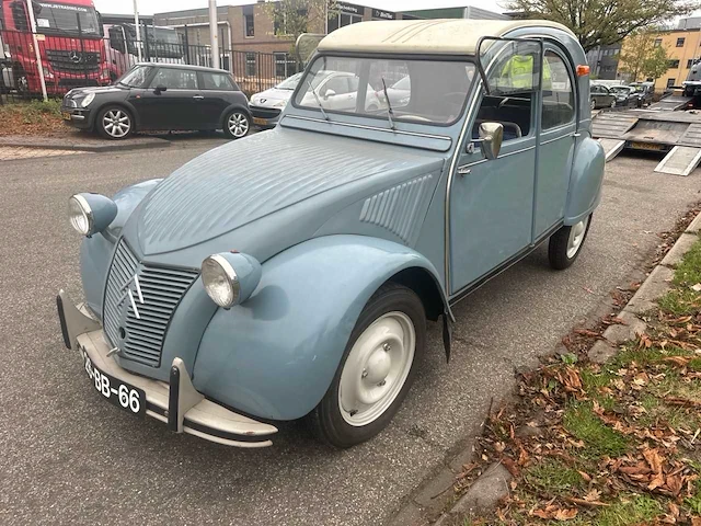 Citroen - 2cv - ribbel eend - classic cars >15 - afbeelding 1 van  12
