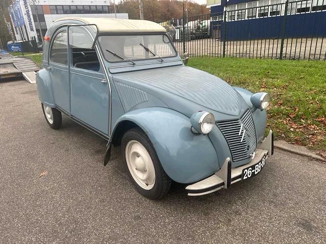 Citroen - 2cv - ribbel eend - classic cars >15 - afbeelding 10 van  12