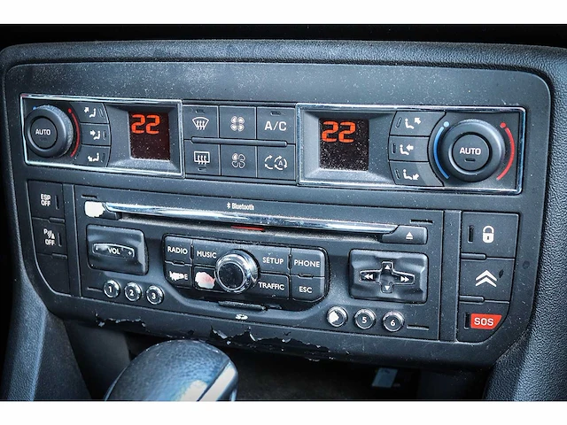 Citroen - 3.0 hdi exclusive - personenauto 43-nlx-2 - afbeelding 2 van  19