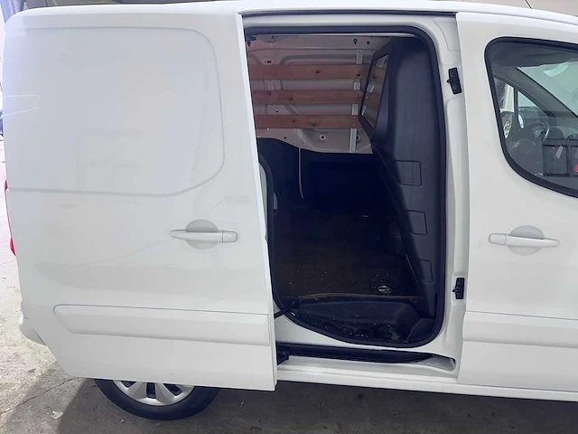 Citroen - berlingo - 1.6 bluehdi 120 bus - vz-776-g - afbeelding 16 van  18