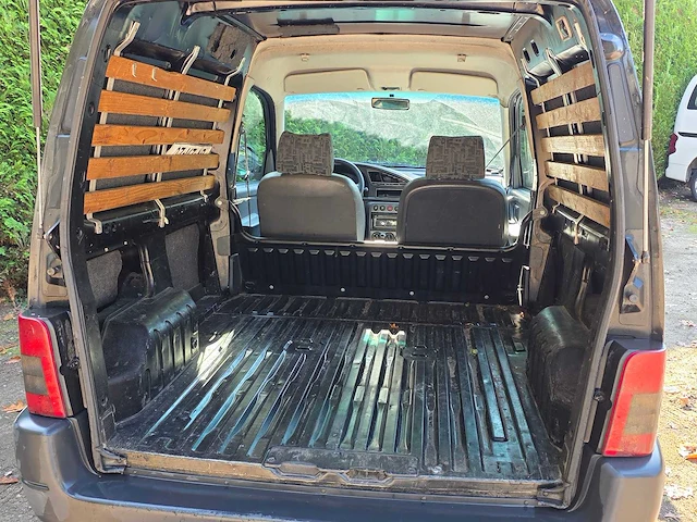Citroen - berlingo - 2.0 hdi 600 - 27-vz-xp - afbeelding 7 van  10
