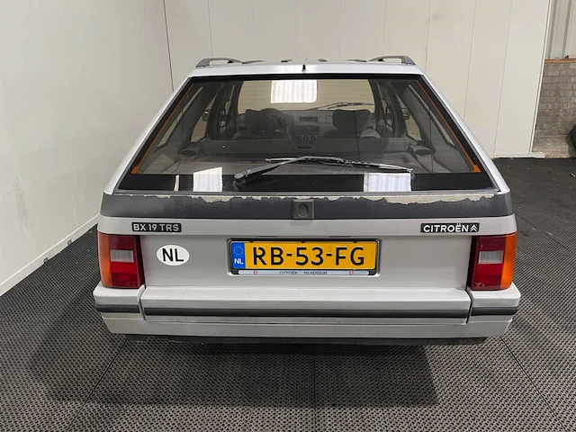 Citroen - bx - oldtimer - 1986 - afbeelding 2 van  28