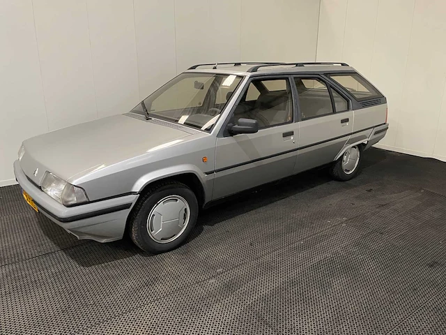 Citroen - bx - oldtimer - 1986 - afbeelding 12 van  28