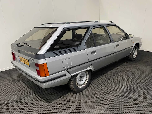 Citroen - bx - oldtimer - 1986 - afbeelding 27 van  28