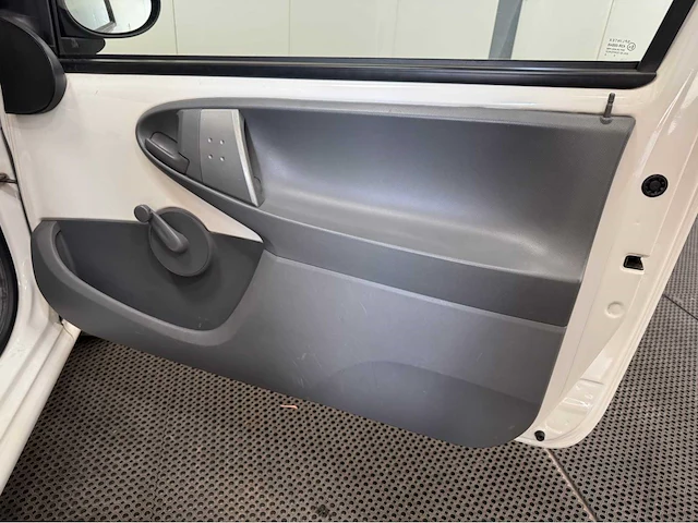 Citroen - c1 - personenauto - 2009 - afbeelding 3 van  21