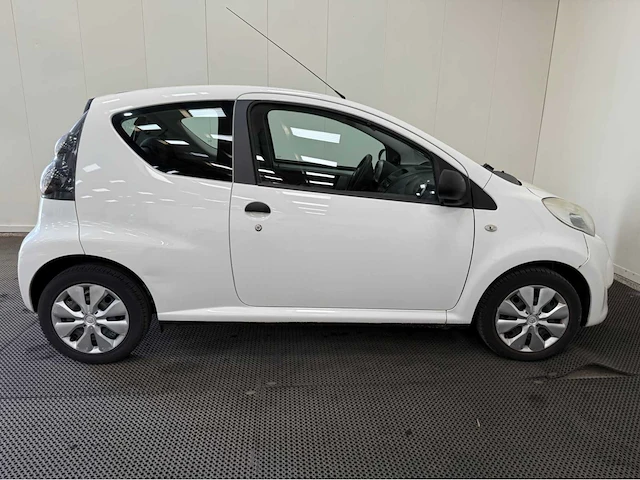 Citroen - c1 - personenauto - 2009 - afbeelding 16 van  21