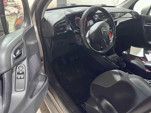 Citroen - c3 - 1.4 vti selection - 35-rkx-1 - afbeelding 15 van  16
