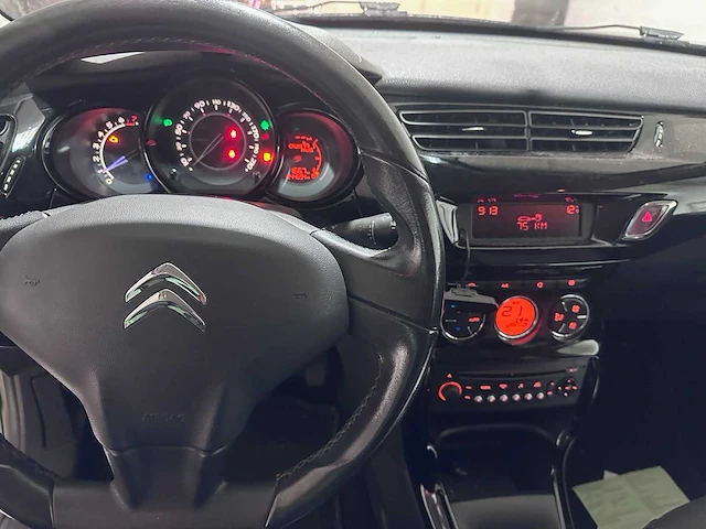 Citroen - c3 - 1.4 vti selection - 35-rkx-1 - afbeelding 16 van  16