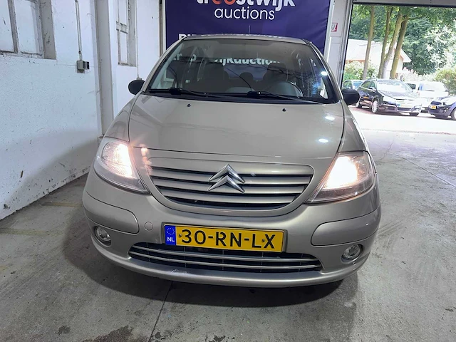 Citroen - c3 - 1.4i automaat attraction - 30-rn-lx - afbeelding 17 van  18