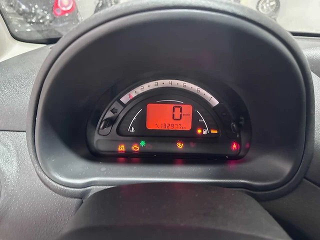 Citroen - c3 - 1.4i différence - 18-nz-gg - afbeelding 16 van  16